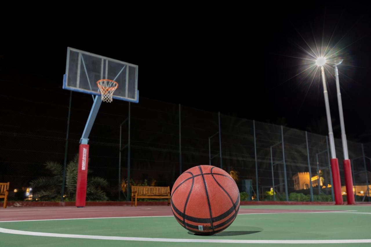 Sealine Beach, A Murwab Resort Месайед Екстериор снимка Basketball court at the University of Patras