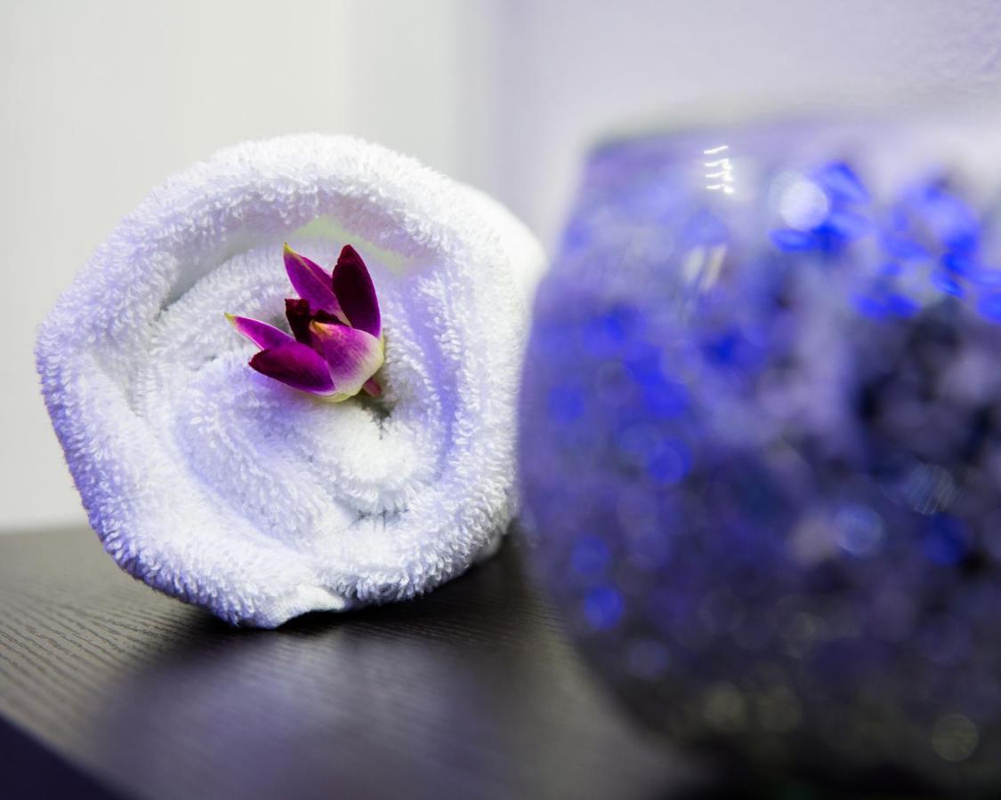 Sealine Beach, A Murwab Resort Месайед Екстериор снимка A spa towel